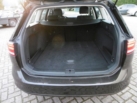 Volkswagen Passat Variant - 1.6 TDI Connected Series - 1