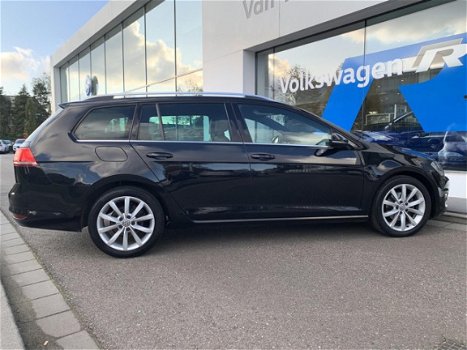 Volkswagen Golf Variant - 1.6 TDI Highline | 110PK | Navi | Camera | Parkeerhulp - 1