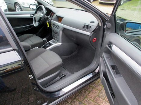 Opel Astra Wagon - 2.0-16V Turbo 