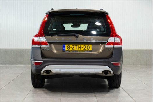 Volvo XC70 - Euro6 D4 Navigatie CruiseControl ParkAssist 181pk - 1