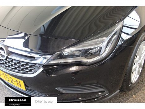 Opel Astra Sports Tourer - 1.0 Online Edition 105PK (Navigatie - Parkeersensoren voor & achter - DAB - 1