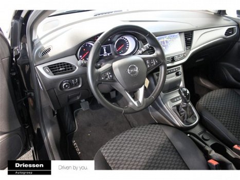 Opel Astra Sports Tourer - 1.0 Online Edition 105PK (Navigatie - Parkeersensoren voor & achter - DAB - 1