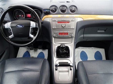 Ford Galaxy - 2.0-16V Ghia 7 Persoons - Panoramadak-Leer-Ecc-Pdc - 1