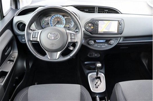 Toyota Yaris - 1.5 Hybrid Lease Navigatie-Parkeercamera-Cruise control - 1