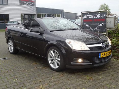 Opel Astra TwinTop - 1.8 Cosmo - 1