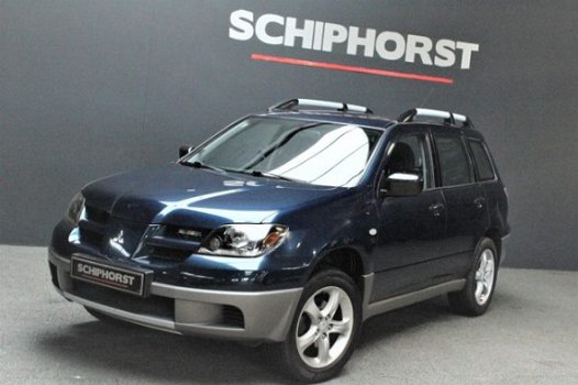 Mitsubishi Outlander - 2.0 2WD COMFORT yongtimer trekhaak Airco nette staat - 1