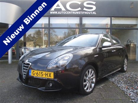 Alfa Romeo Giulietta - 1.4 T Distinctive 170 PK AUTOMAAT PACK SPORT LEER NAVI 17