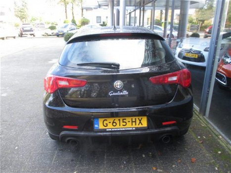 Alfa Romeo Giulietta - 1.4 T Distinctive 170 PK AUTOMAAT PACK SPORT LEER NAVI 17