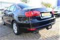 Volkswagen Jetta - 1.4 TSI Comfort Executive Line 1e EIGENAAR / NL-AUTO / AUTOMAAT / NAVIGATIE / BTW - 1 - Thumbnail