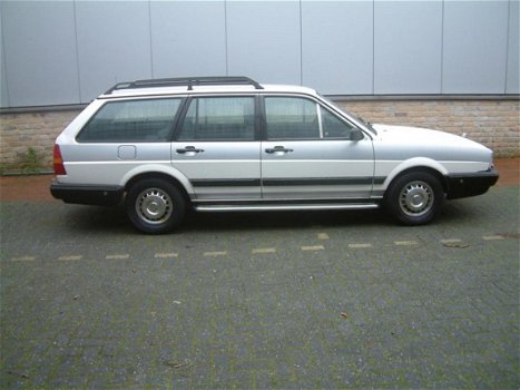 Volkswagen Passat Variant - 1.8 Inj - 1