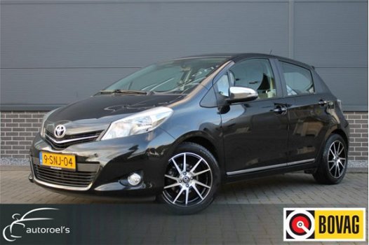 Toyota Yaris - 1.0 VVT-i Trend / Navigatie / Achteruitrijcamera / 1e eigenaar / 4 All Seasons nieuw - 1