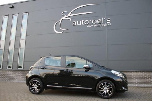 Toyota Yaris - 1.0 VVT-i Trend / Navigatie / Achteruitrijcamera / 1e eigenaar / 4 All Seasons nieuw - 1