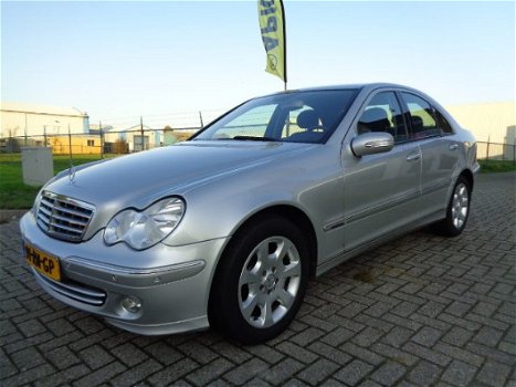 Mercedes-Benz C-klasse - 200 K. Elegance Automaat Nieuwstaat - 1