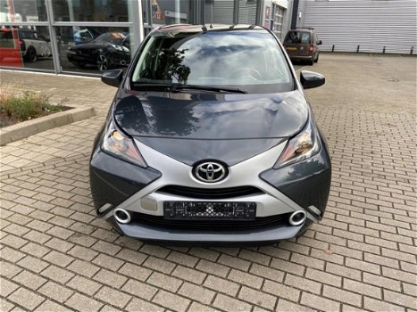 Toyota Aygo - 1.0 VVT-i x-play Bluetooth, speedlimit - 1