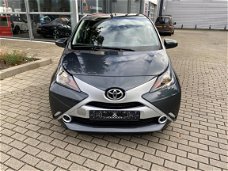 Toyota Aygo - 1.0 VVT-i x-play Bluetooth, speedlimit