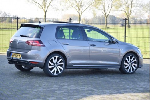 Volkswagen Golf - 7 1.4 TSI GTE 2015 Automaat Navigatie Lederen bekleding clima pano dak - 1