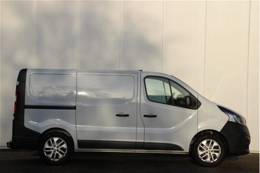 Renault Trafic - 1.6 dCi 90pk T27 L1H1 Générique | Trekhaak | Radio | ABD onderhouden - 1