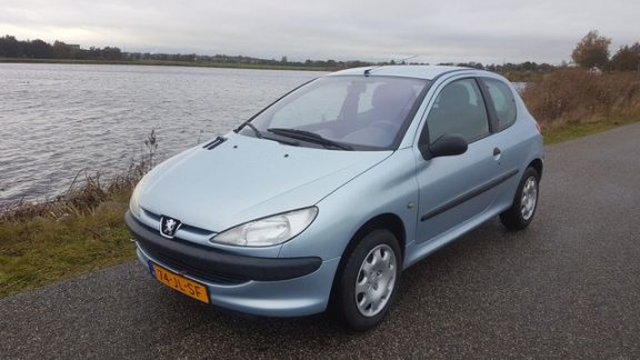 Peugeot 206 - 1.4 XR - 1