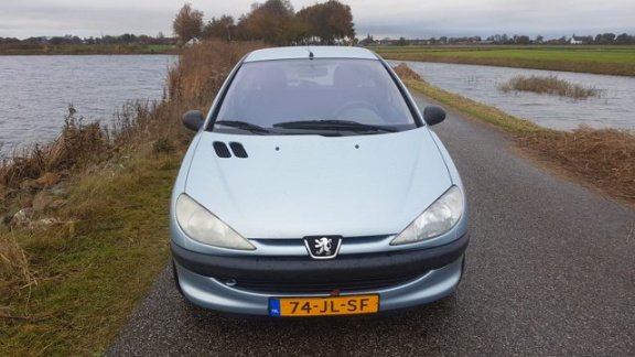 Peugeot 206 - 1.4 XR - 1