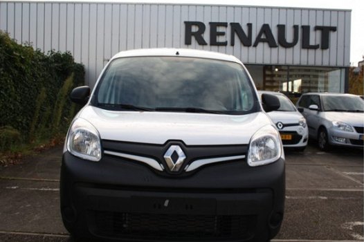Renault Kangoo - Blue dCi 95 pk Comfort nu inclusief 27% voorraad voordeel. Navigatie / tussenschot - 1