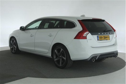 Volvo V60 - (J) D6 AWD HYBRID R-Design AUT. [ Leder Navi Xenon ] Ex BTW - 1