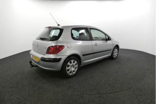 Peugeot 307 - 1.4-16V XS - 1