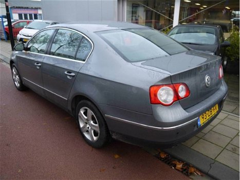 Volkswagen Passat - 1.9 TDI 105pk Trendline - 1