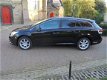 Toyota Avensis Wagon - 1.8 16V VVT-I Dynamic bij specialist - 1 - Thumbnail