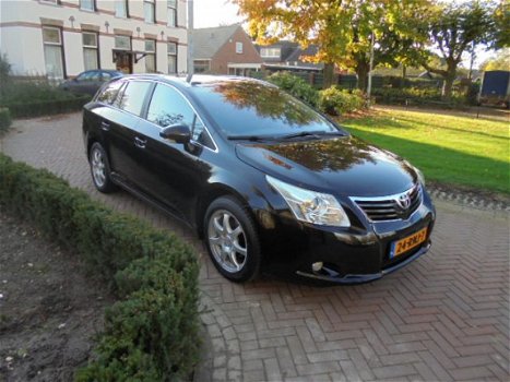 Toyota Avensis Wagon - 1.8 16V VVT-I Dynamic bij specialist - 1