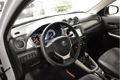 Suzuki Vitara - 1.6 High Executive Allgrip (4x4) > 16.061km < - 1 - Thumbnail