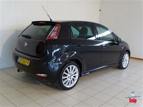 Fiat Punto Evo - 1.4-16V Multiair Racing 135pk 5 deurs - 1