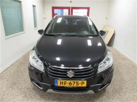 Suzuki SX4 S-Cross - 1.6 High Executive | Navi | Trekhaak | Leder - 1