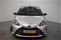 Toyota Yaris - 5-drs 1.0 Y20 | Navigatie | Climate control | L.m. velgen | - 1 - Thumbnail