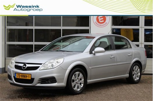 Opel Vectra - 1.8 | Business | Afn. Trekhaak | Navigatie | Leer - 1