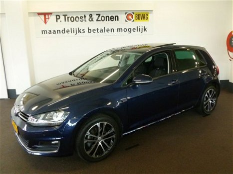 Volkswagen Golf - 1.4 TSI ACT Business Edition R panorama dak-navigatie-lage KM stand - 1