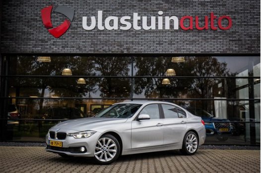 BMW 3-serie - 318i Luxury , Bi-xenon, Navigatie, Cruise control, - 1