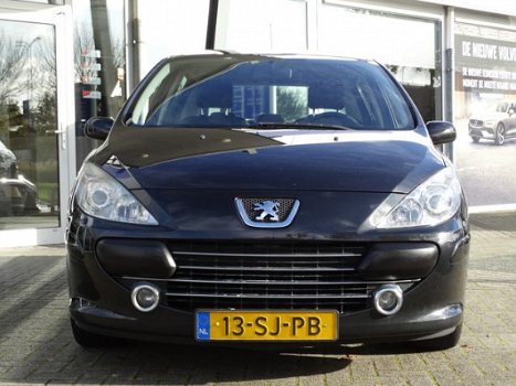 Peugeot 307 - 2.0-16V XSI - 1