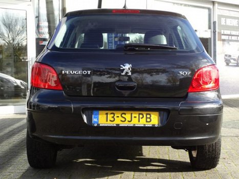 Peugeot 307 - 2.0-16V XSI - 1