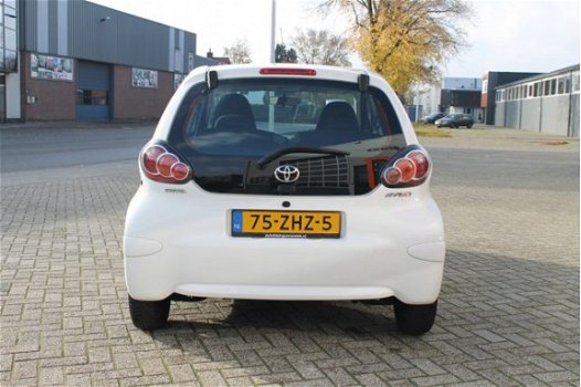 Toyota Aygo - 1.0-12V Comfort 5drs / AIRCO / C.P.V. AFST. / ALL-SEASON BANDEN - 1