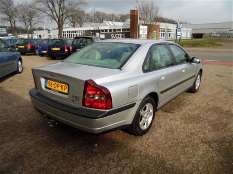 Volvo S80 - 2.4 Comfort LM-Velgen, Aut, Treekhaak, Airco, Winterbanden - 1