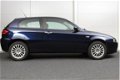 Alfa Romeo 147 - 1.9 JTD 3DR 88KW Distinctive - 1 - Thumbnail