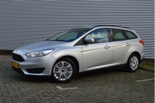 Ford Focus Wagon - 1.0 Trend *Nette auto* Navi* Airco* Zeeuw & Zeeuw Alphen a/d Rijn - 1