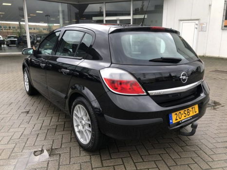 Opel Astra - 1.6 Essentia Airco Cruise Trekhaak - 1