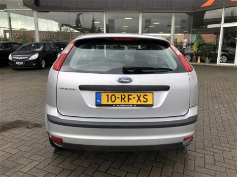 Ford Focus - 1.4-16V Trend Airco Nieuwe APK - 1