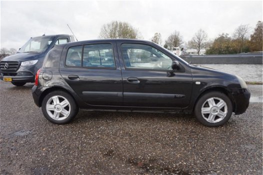 Renault Clio - 1.2-16V Dynamique Luxe , 5 DRS, AIRCO, APK 24-11-2020 , STUURBEKRACHTIGING, RIJDT ZEE - 1