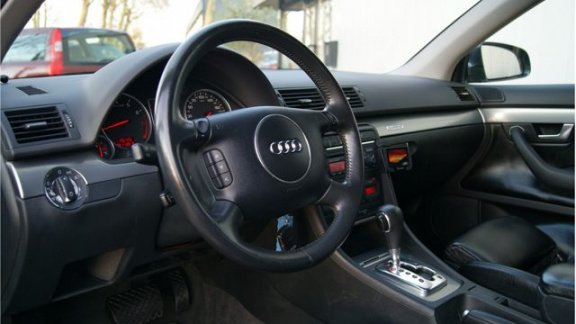 Audi A4 Avant - 3.0-V6 Quattro Automaat Exclusive Youngtimer - 1