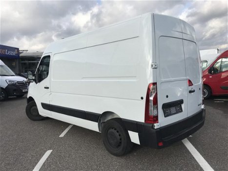 Renault Master - T35 2.3 dCi L2H2 110 pk 57.044 km - 1