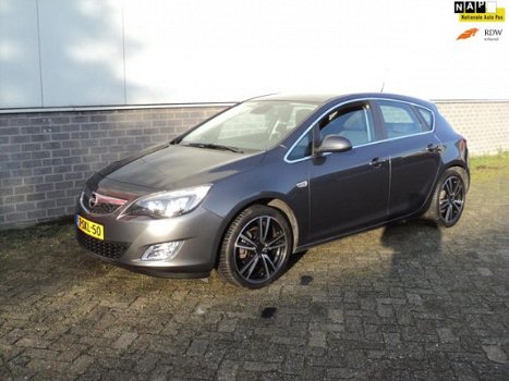 Opel Astra - 1.4 Turbo Edition Navigatie trekhaak climatronic - 1