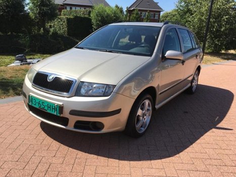 Skoda Fabia Combi - 1.4-16V Equipe Herfstaanbieding - 1