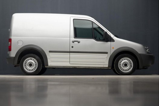 Ford Transit Connect - T200S 1.8 TDdi (BTW AFTREKBAAR, AUDIO SYSTEEM, ELEK SPIEGELS, GETINT) - 1